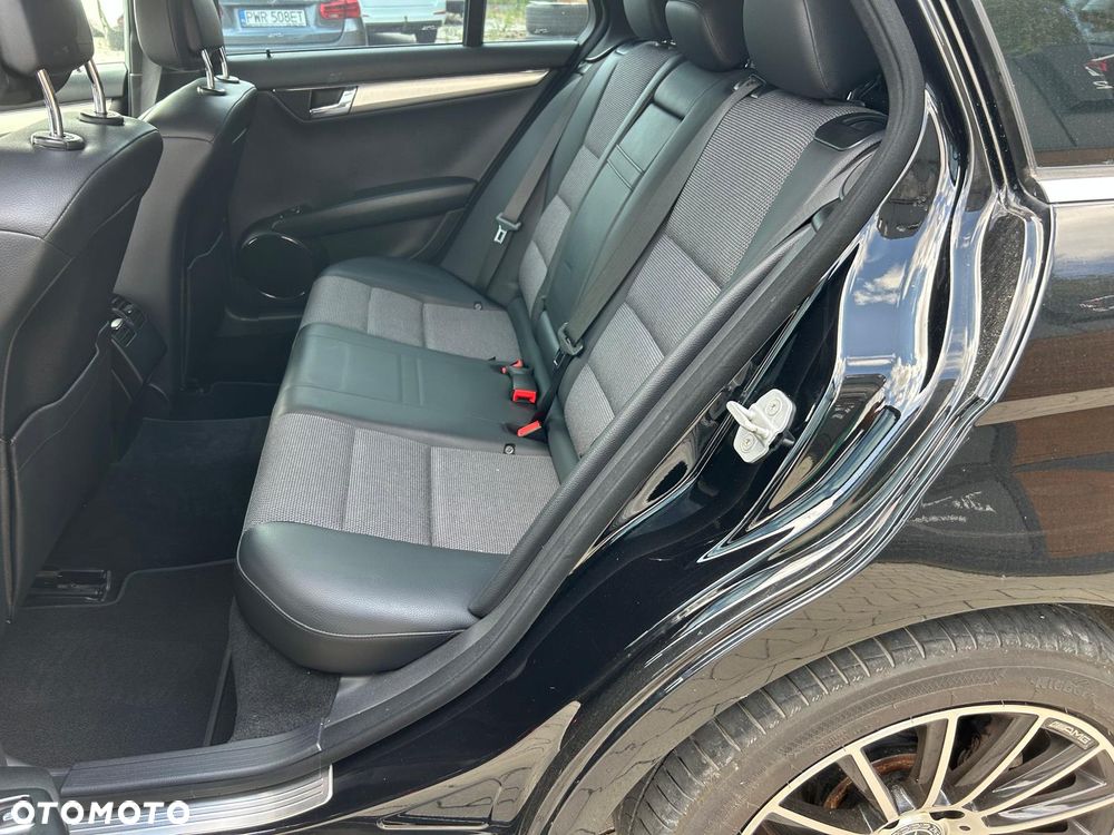 Mercedes-Benz Klasa C 220 CDI DPF (BlueEFFICIENCY) 7G-TRONIC - 18
