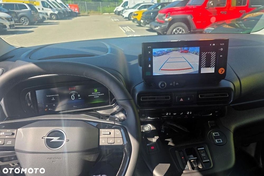 Opel Combo Van L2H1 EAT8 1.5 130KM - 17