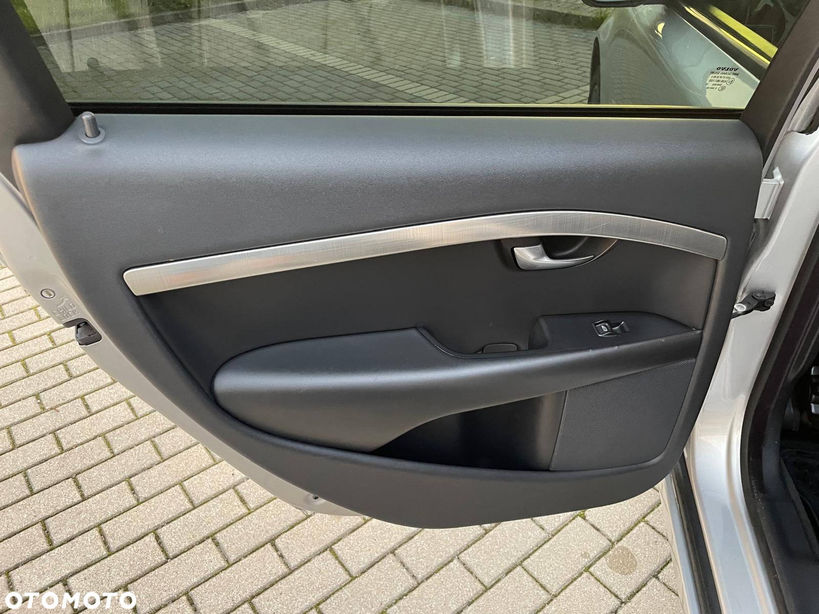 Volvo V70 - 16