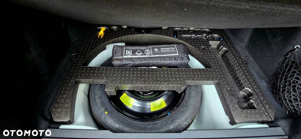 Peugeot 2008 1.6 BlueHDi Allure - 14