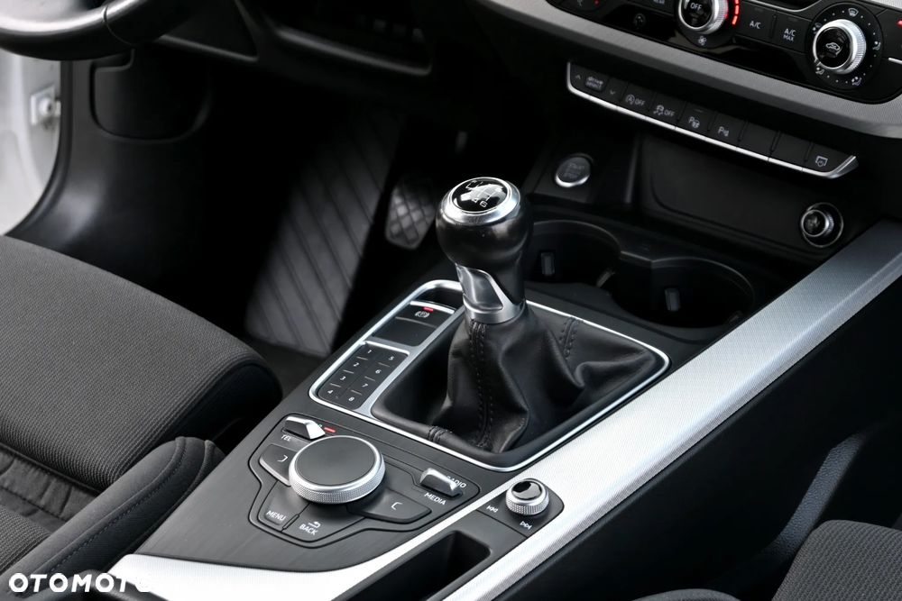 Audi A4 Avant 2.0 TDI Quattro Sport - 28