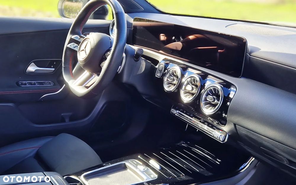 Mercedes-Benz Klasa A 200 AMG Line 7G-DCT - 8