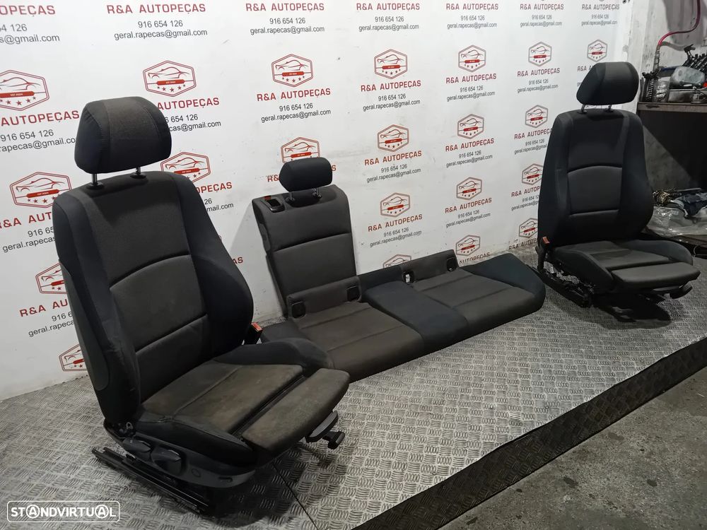 Conjunto de Bancos BMW Série 1 E87 Pack M Tecido Original - 2