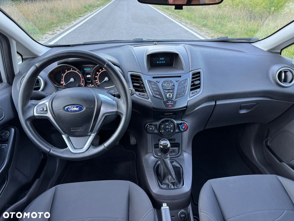 Ford Fiesta - 10