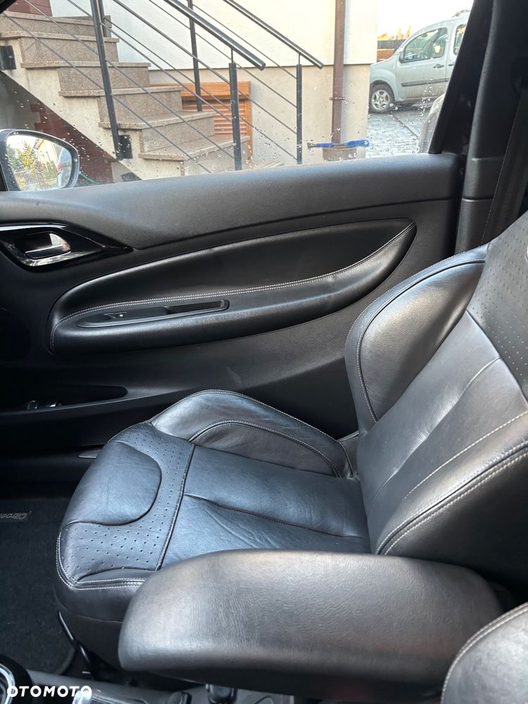 Citroën DS3 1.6 e-HDi SoChic - 10