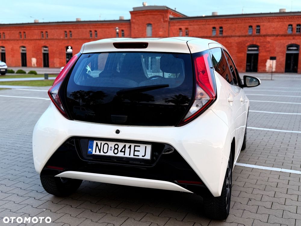 Toyota Aygo x-play - 7