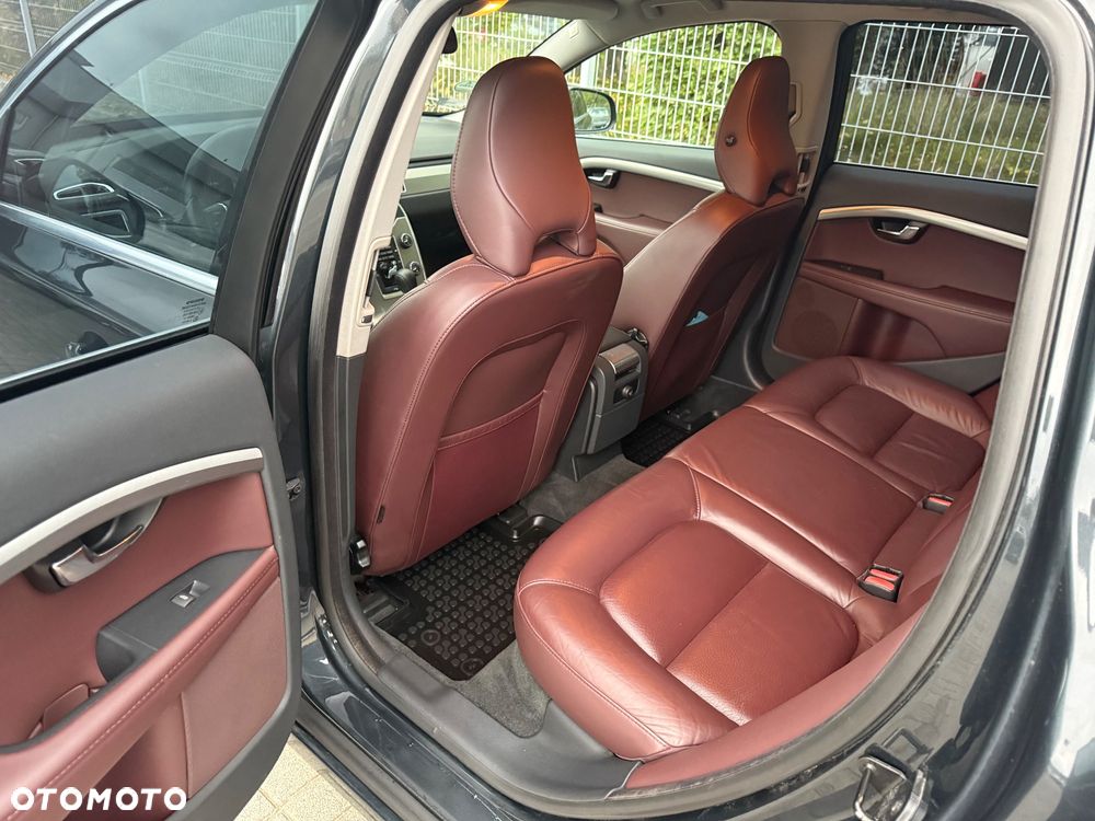 Volvo V70 D3 Summum - 12