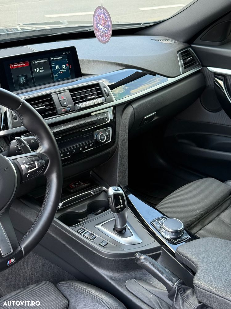 BMW Seria 3 325d Aut. Sport Line - 7