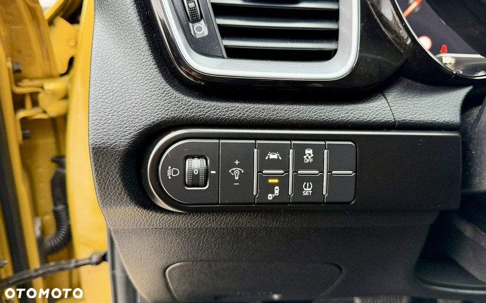 Kia XCeed - 19