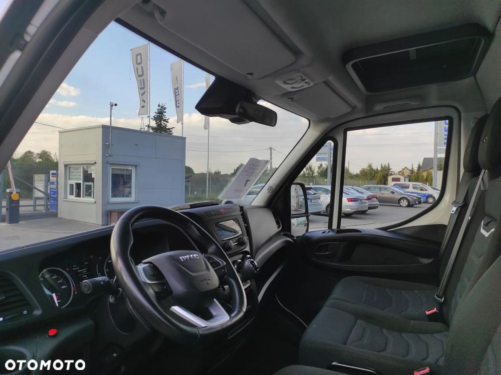 Iveco DAILY 35S18 - 17
