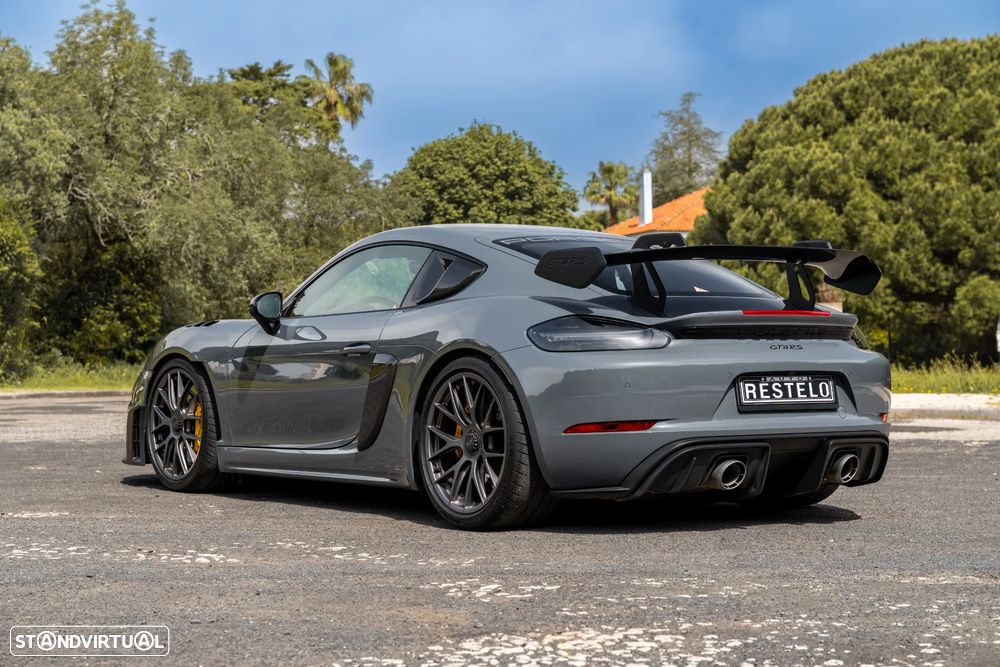 Porsche 718 Cayman GT4 RS - 4