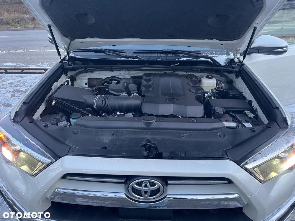 Toyota 4-Runner - 12