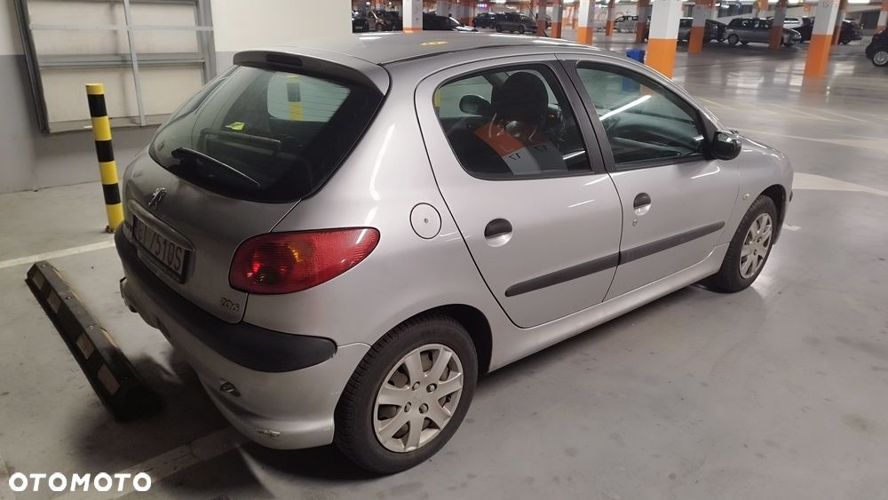 Peugeot 206 - 4