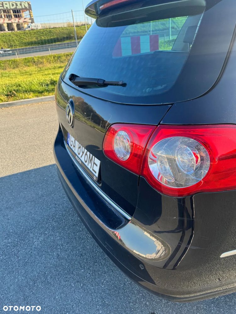 Volkswagen Passat Variant 2.0 TDI DPF R-Line Edition Plus - 23