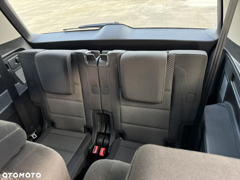 Volkswagen Touran 2.0 TDI BMT Comfortline - 8