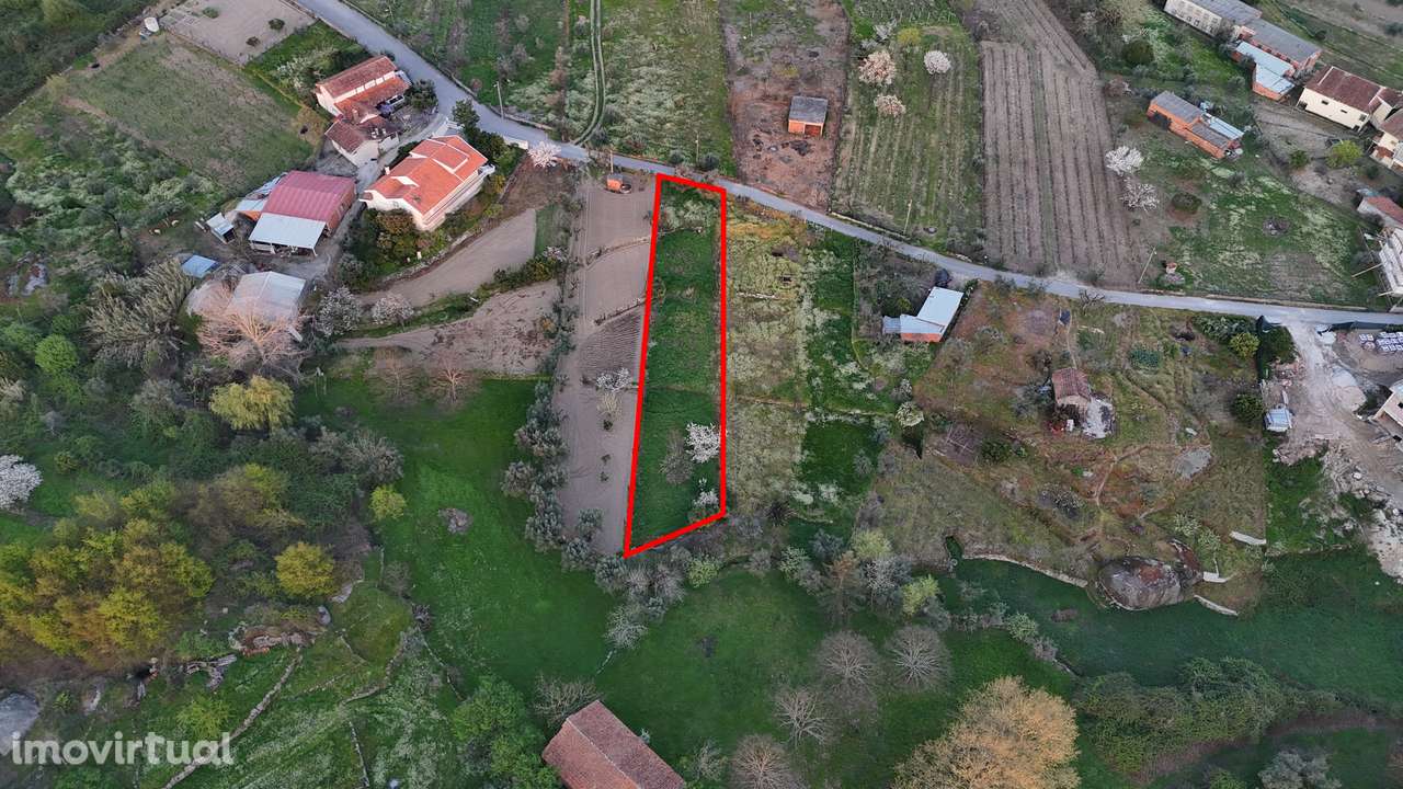 Terreno com 863 m², situado em zona tranquila e de fácil acesso. - Grande imagem: 3/10