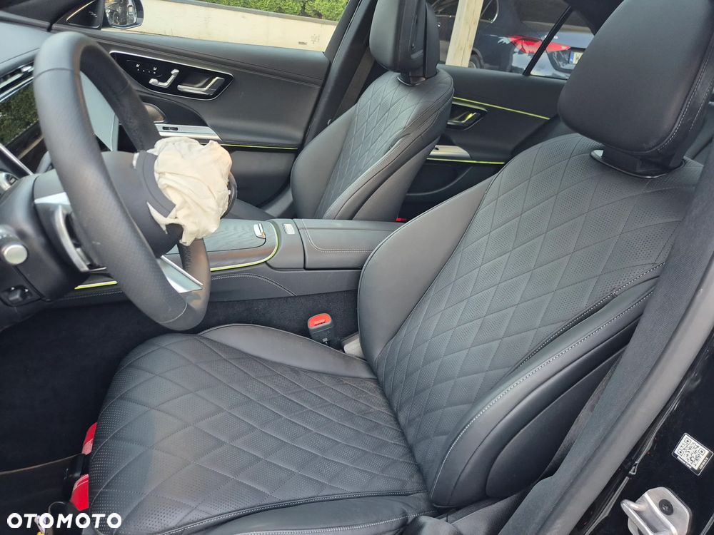Mercedes-Benz Klasa E 450 mHEV 4-Matic AMG 9G-Tronic - 36