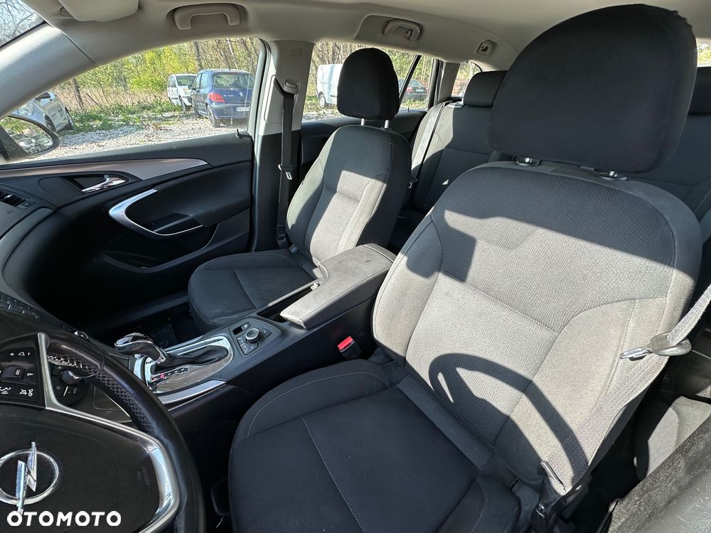 Opel Insignia - 10