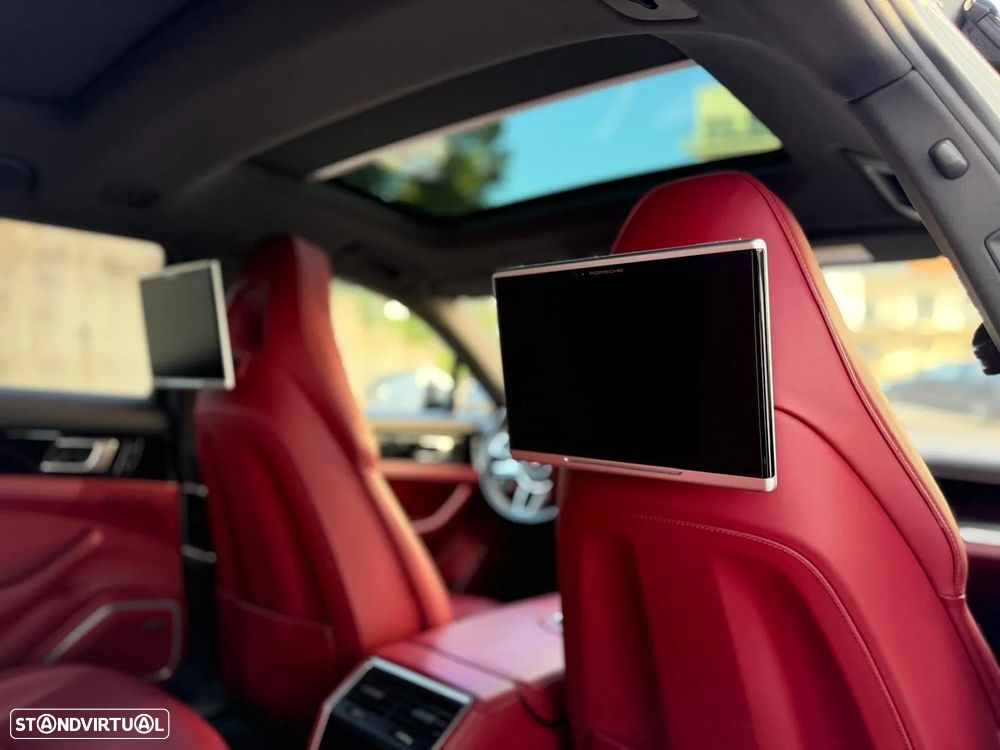 Porsche Panamera Sport Turismo 4 E-Hybrid Platinum Edition - 36