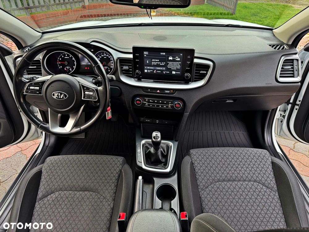Kia XCeed 1.4 T-GDI M - 30