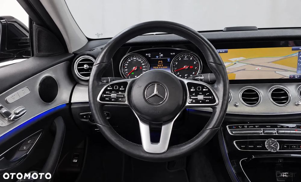 Mercedes-Benz Klasa E - 8