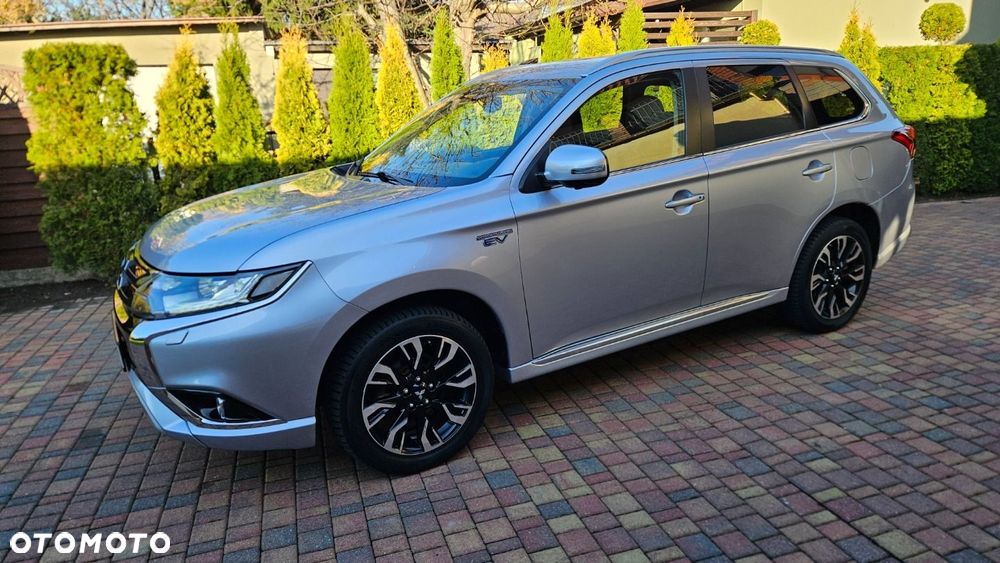 Mitsubishi Outlander - 6