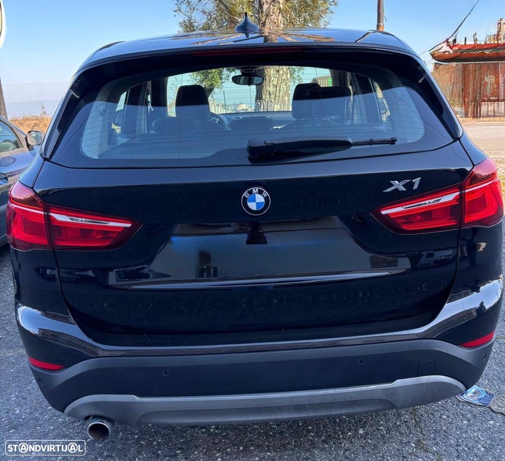 BMW X1 18 d sDrive Advantage - 1