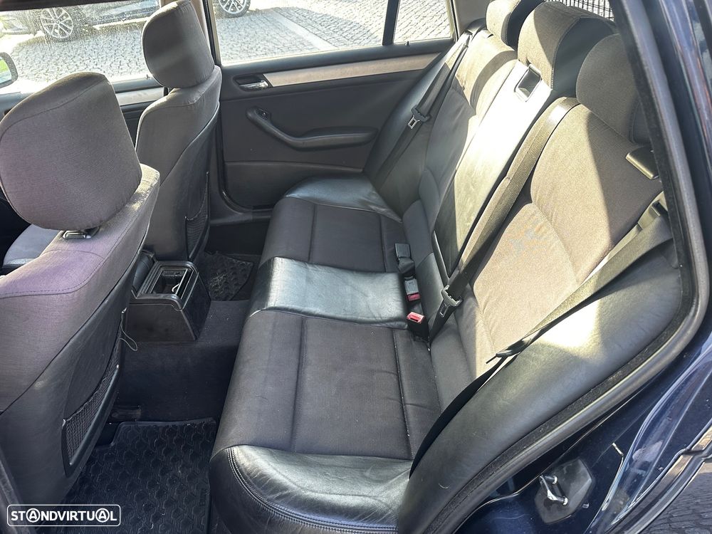 BMW 320 d Touring - 6