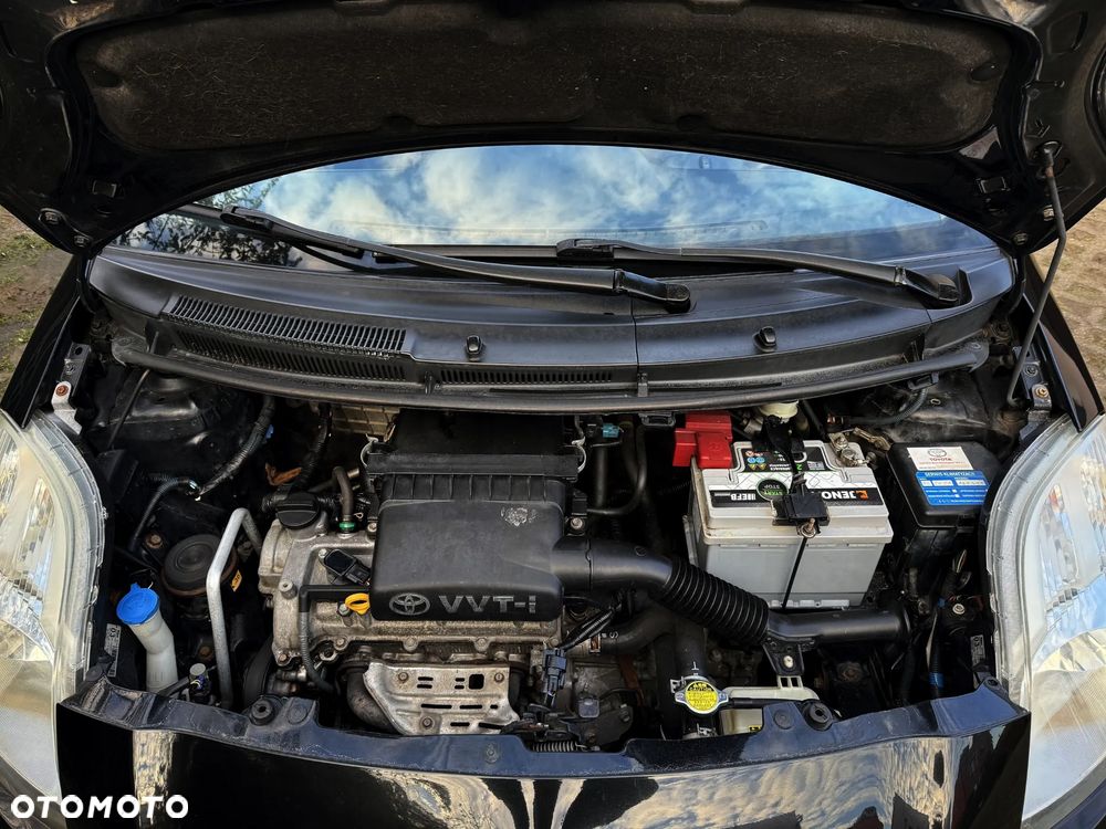 Toyota Yaris 1.3 Edition S - 31