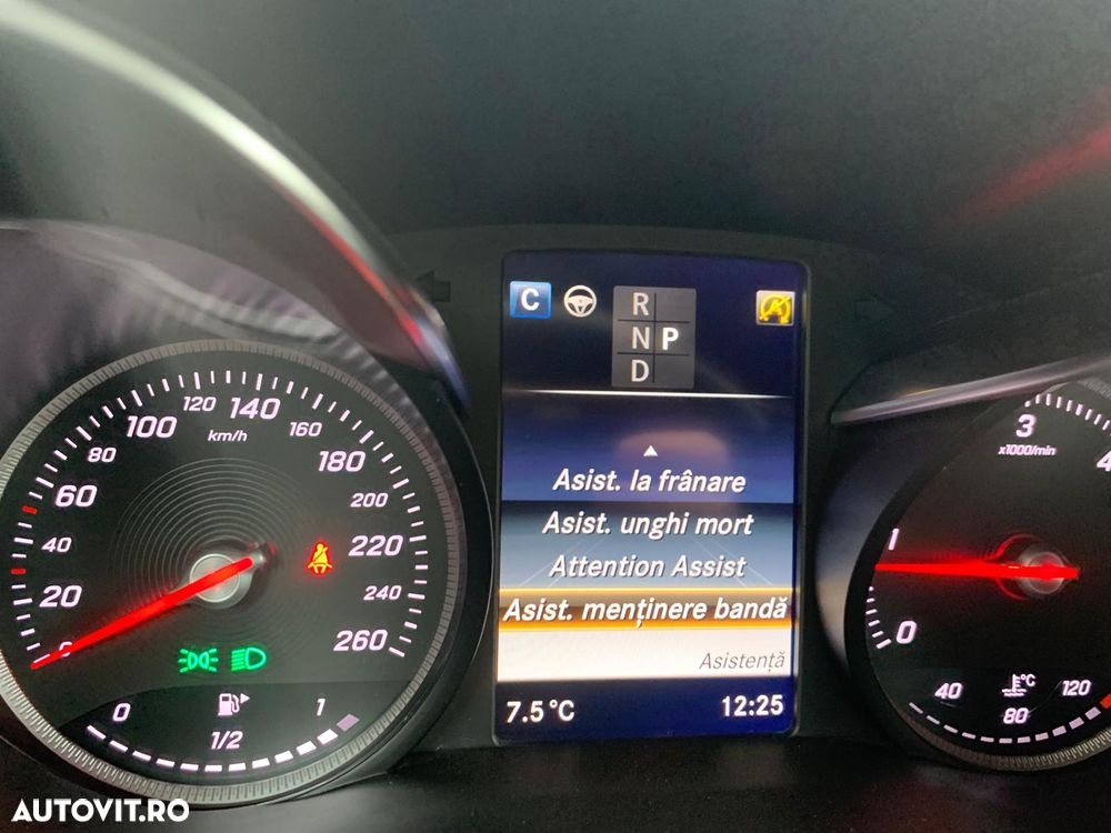 Mercedes-Benz GLC Coupe 220 d 4Matic 9G-TRONIC AMG Line - 13