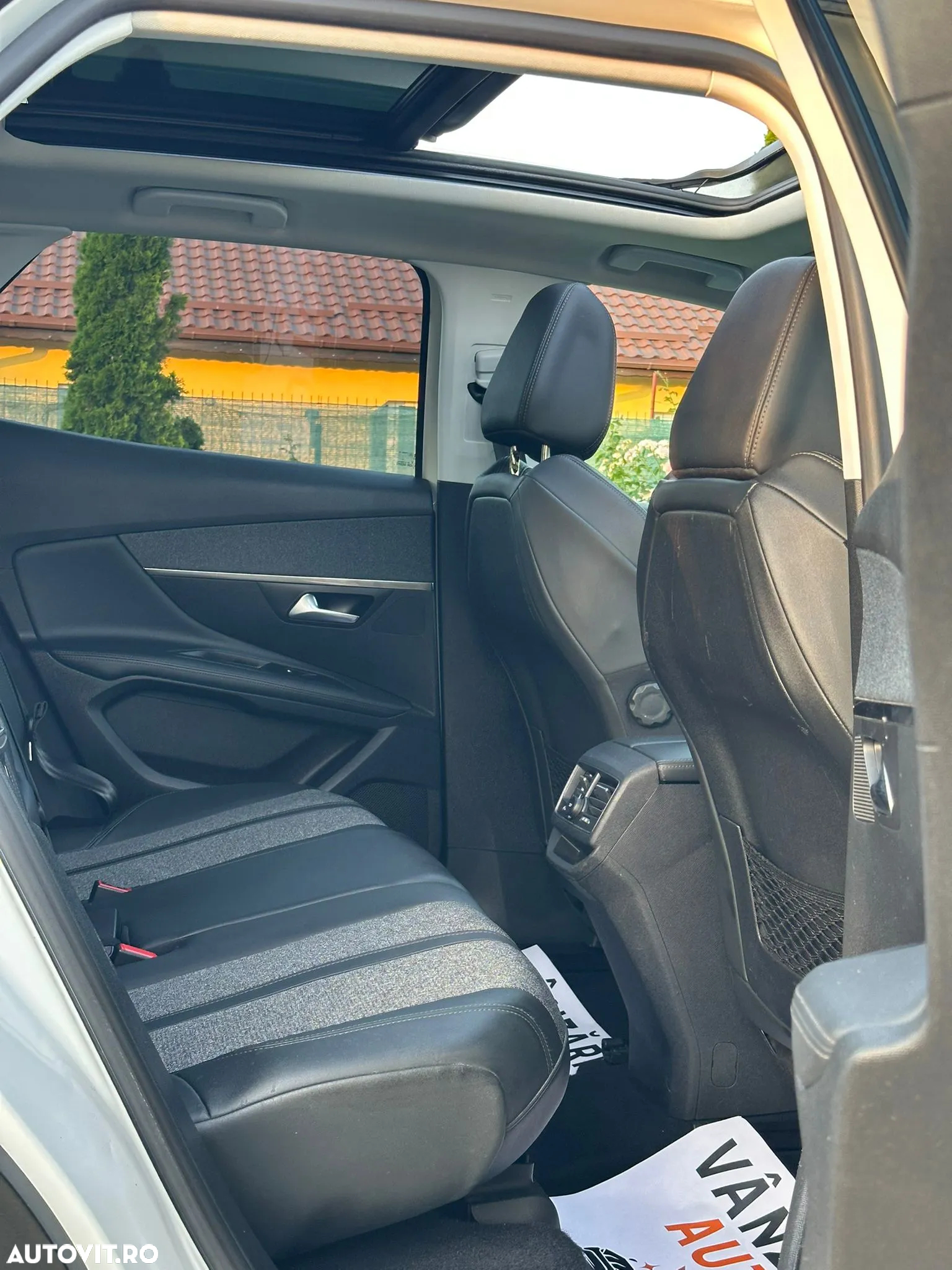 Peugeot 3008 BlueHDi 130 Stop & Start EAT8 Allure Business-Paket - 9