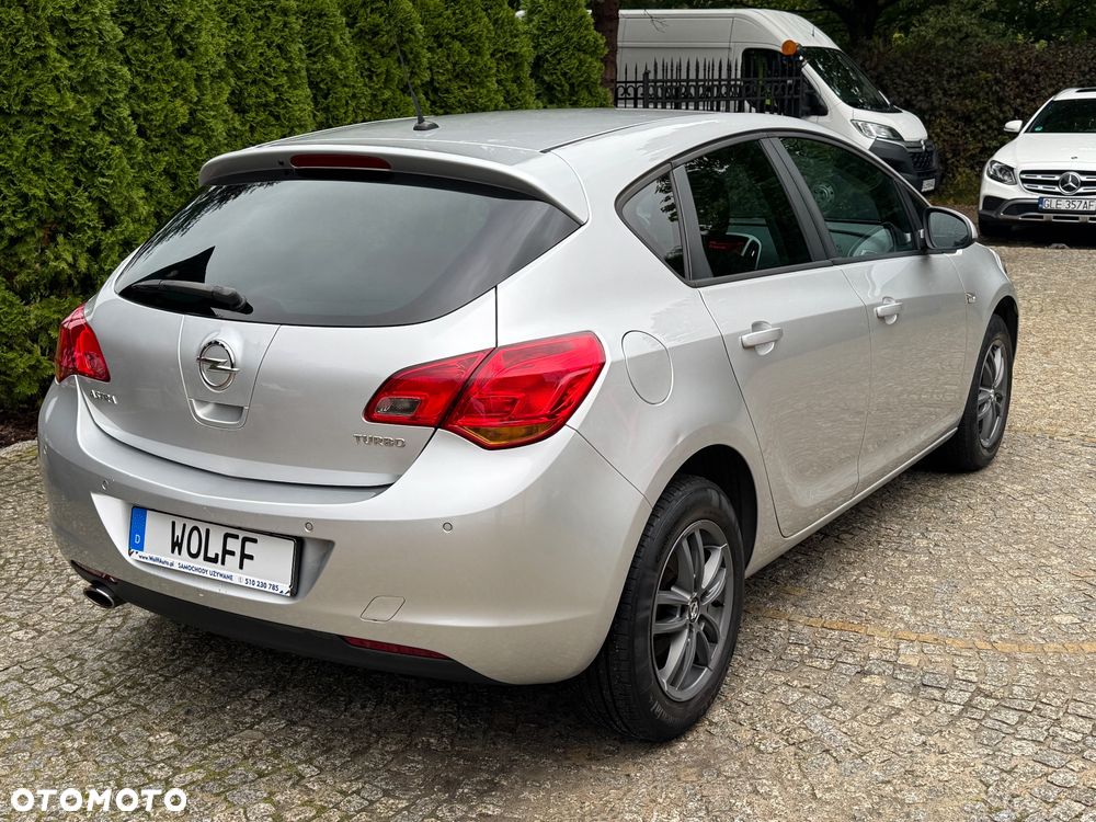 Opel Astra 1.4 Turbo Design Edition - 3