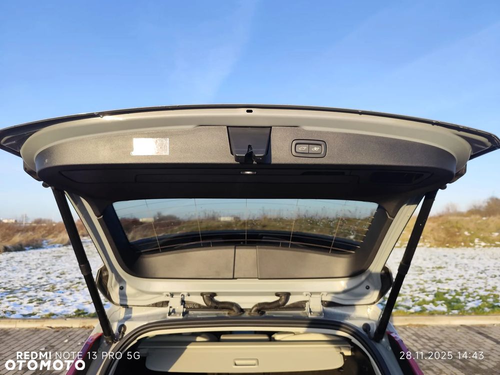 Volvo V60 B4 B Plus Dark - 12