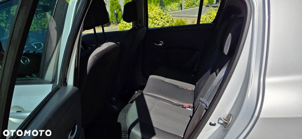 Renault Clio 1.2 TCE Authentique - 10