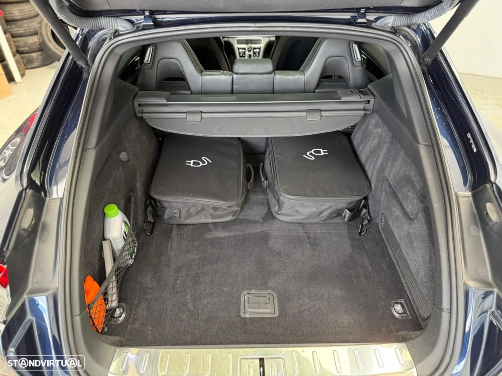 Porsche Panamera Sport Turismo 4 E-Hybrid - 25