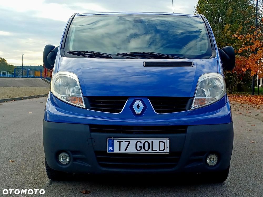 Renault Trafic 2012 photo 3