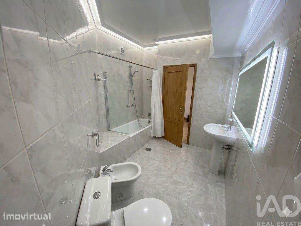 Apartamento T1 em Mafamude e Vilar do Paraíso - Grande imagem: 4/5