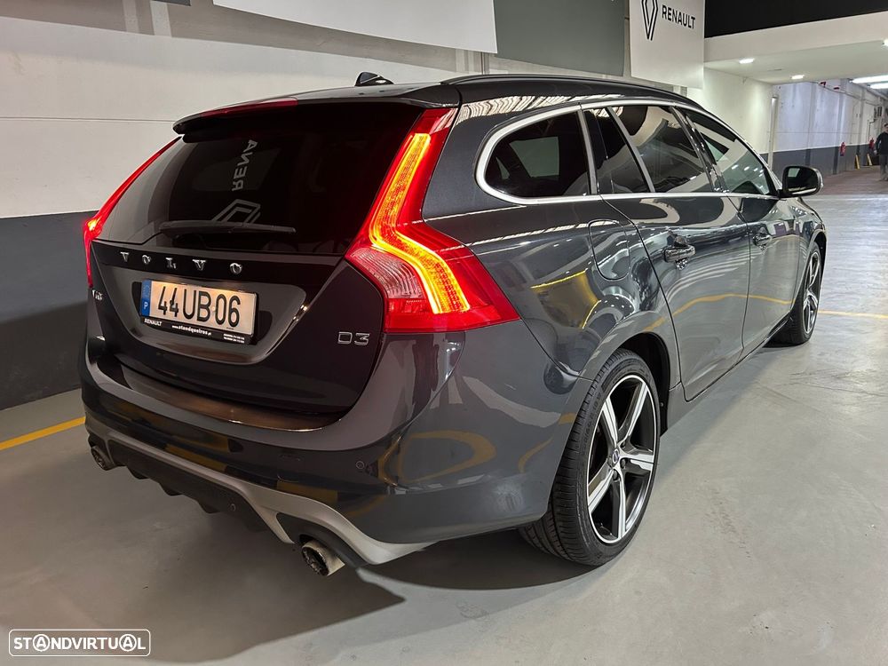 Volvo V60 2.0 D3 R-Design - 9