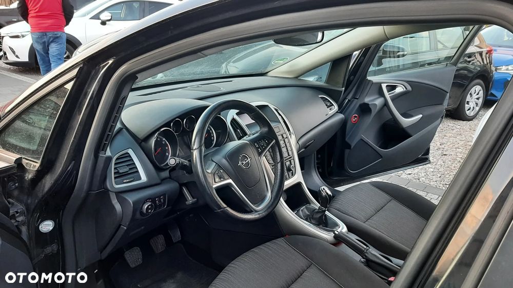 Opel Astra 1.4 Turbo - 9