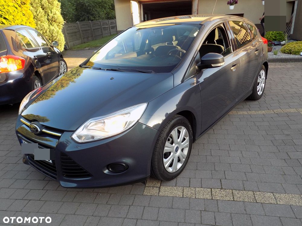 Ford Focus 1.6 Edition - 9