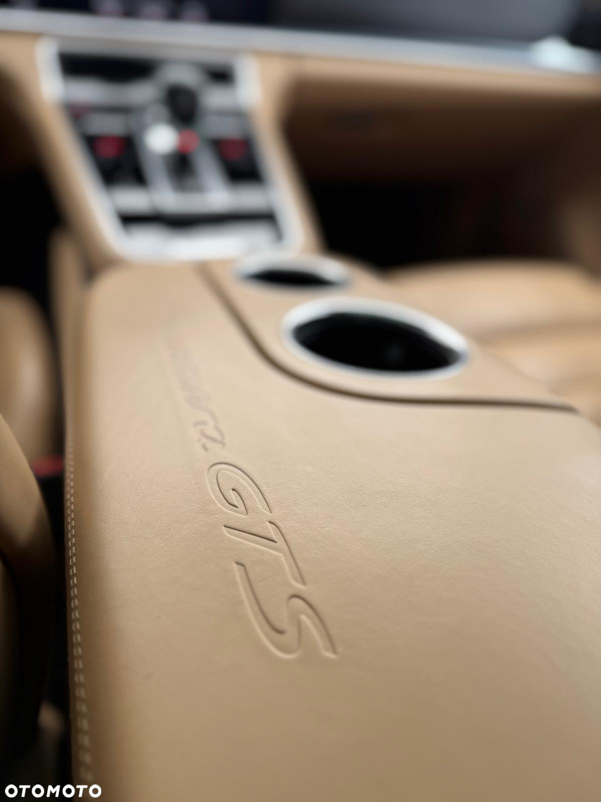 Porsche Panamera GTS GPF - 19