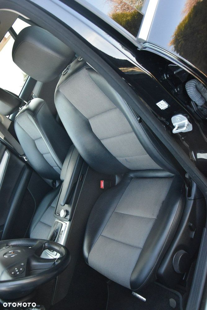 Mercedes-Benz Klasa C - 27