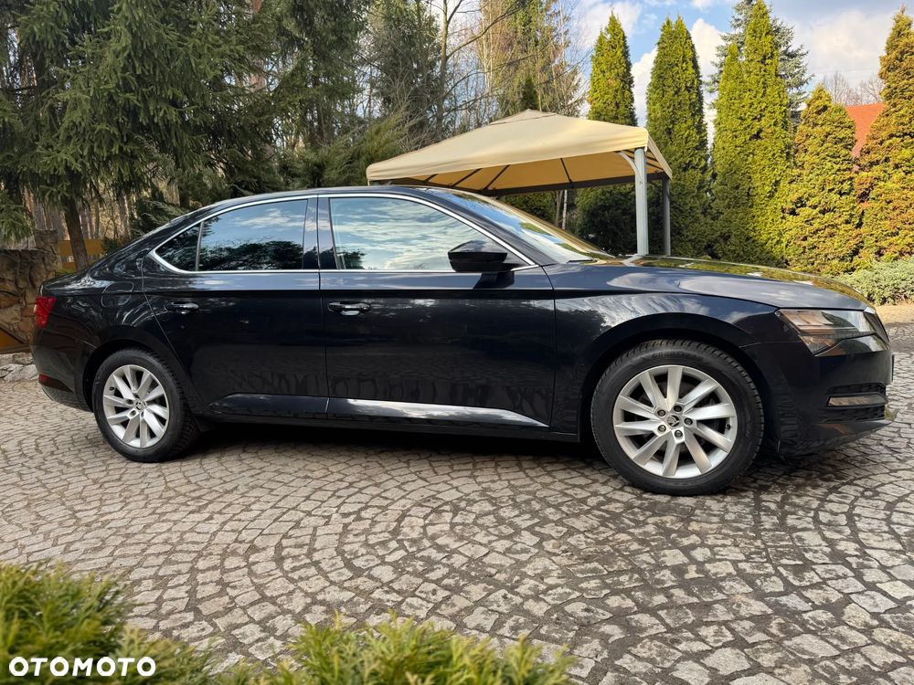 Skoda Superb 2.0 TSI Ambition DSG - 9