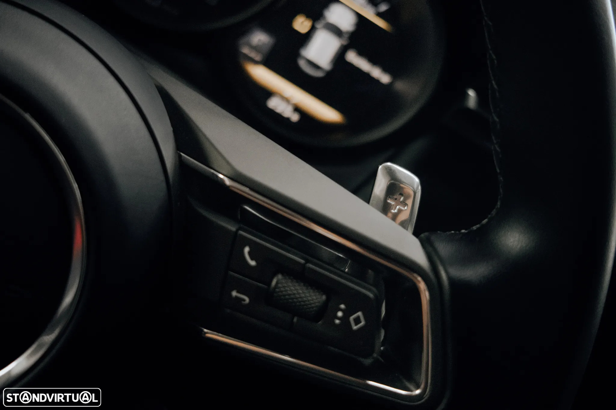 Porsche Macan T - 19