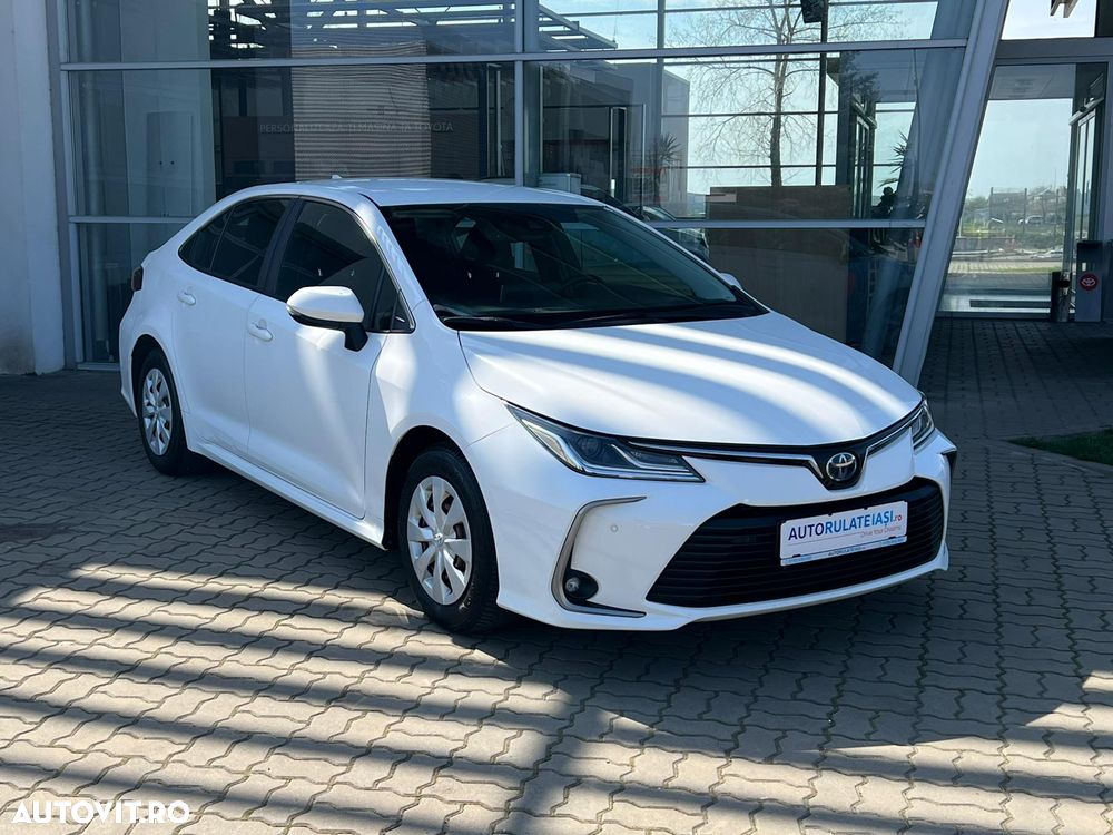 Toyota Corolla 1.8 HSD Business - 10