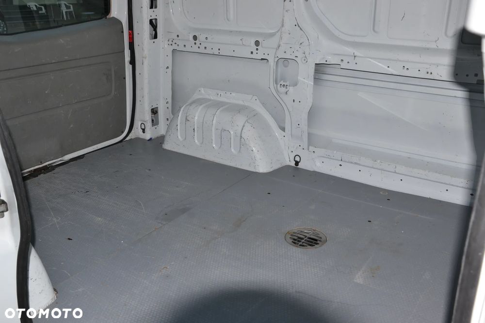 Opel Vivaro - 15