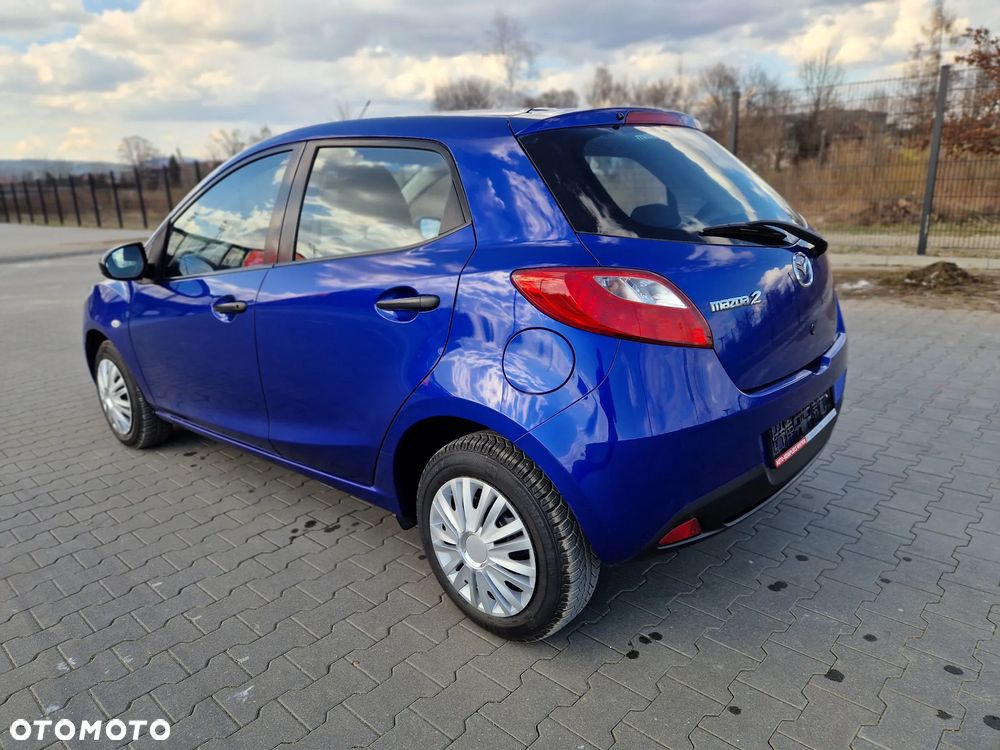 Mazda 2 - 5