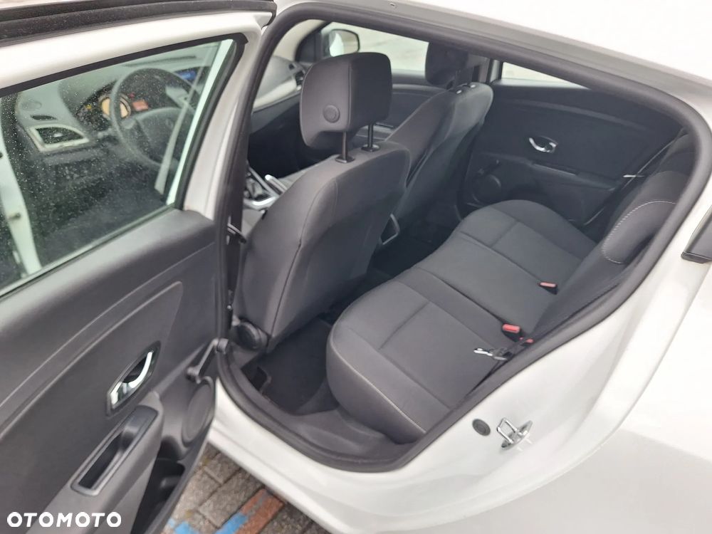 Renault Megane 1.6 16V 110 Dynamique - 15