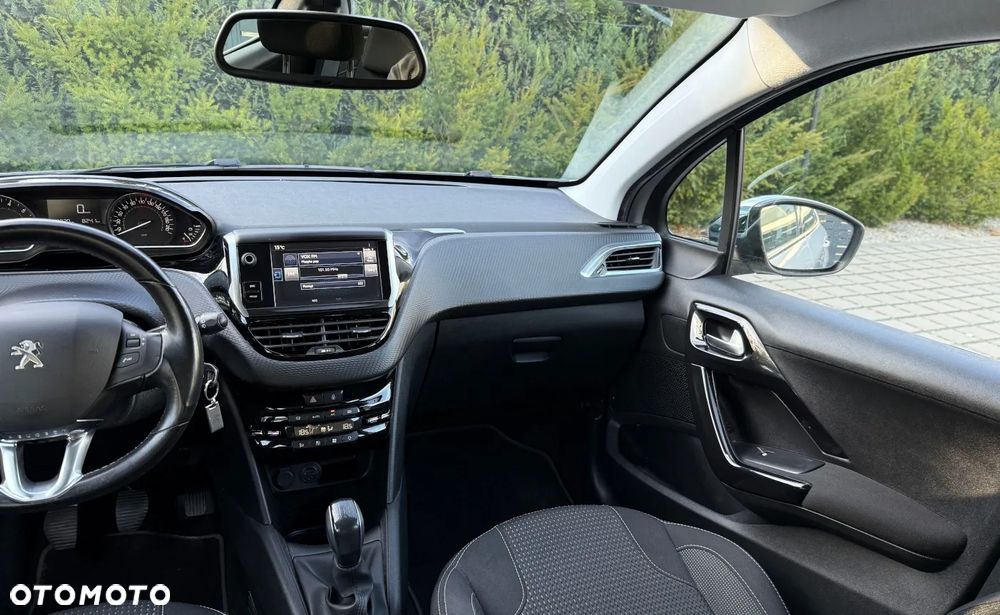 Peugeot 208 1.2 PureTech Allure S&S - 13