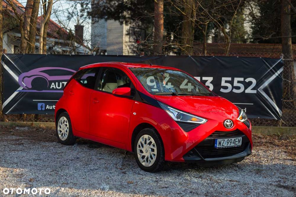 Toyota Aygo x-play connect - 8